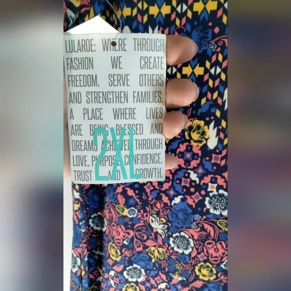 LuLaRoe Women's Sz 2XL Flower Colorful Knee Length Dress (New) - Picture 8 of 9